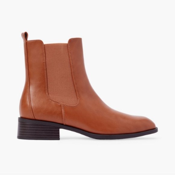 Vernetta Chelsea Boot - Picture 3 of 11